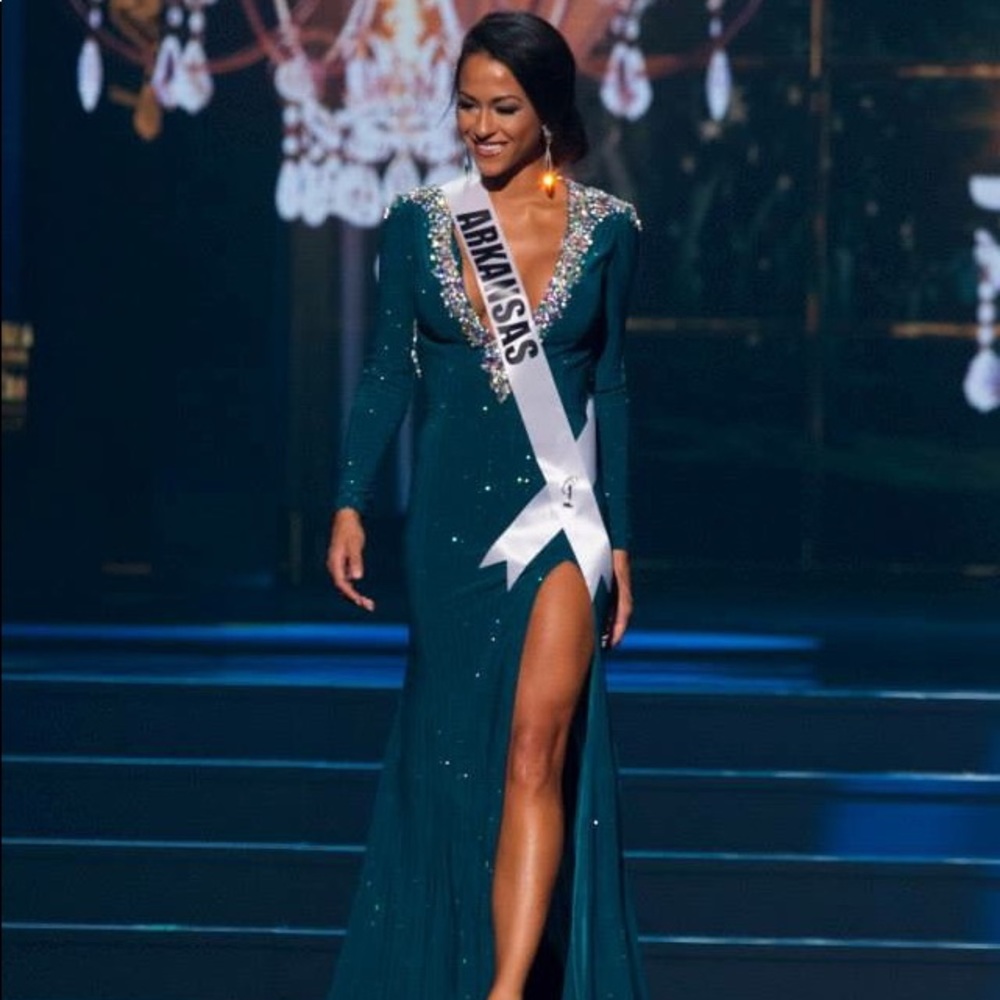EUC Pageant Evening Gown - Custom Tony Bowls